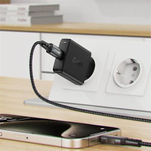 Cargador USB-C Acefast A65 PD20W GaN Ultra Plano Negro