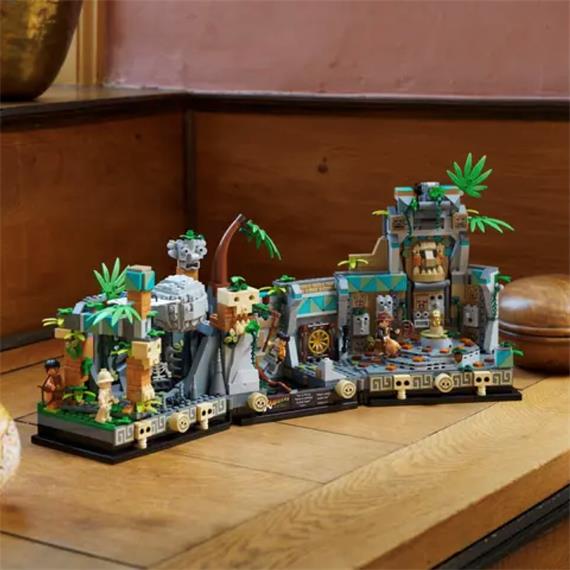 LEGO 77015 Templo del Idolo Dorado
