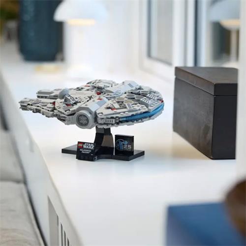 LEGO 75375 Halcón Milenario