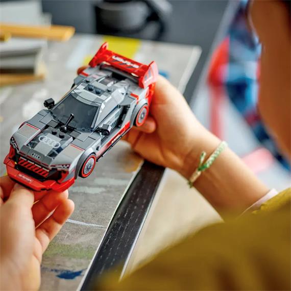 LEGO 76921 Coche de Carreras Audi S1 e-tron quattro