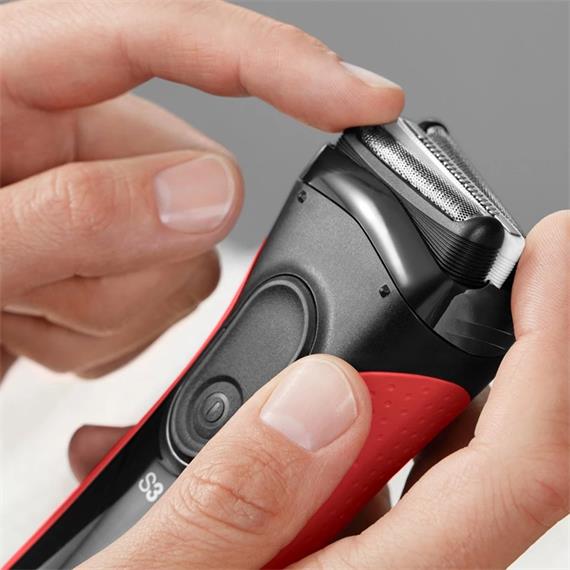 Braun Afeitadora Series3  3030s Negra/Rojo