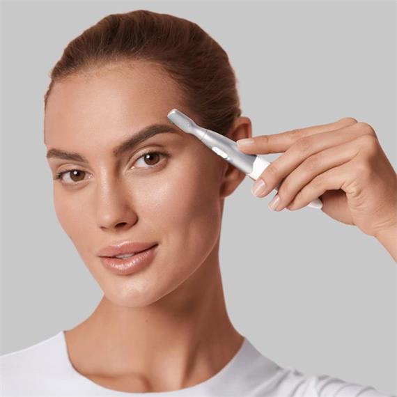 Braun FG1106 Recortadora Facial de Precisión Inalámbrica Blanca