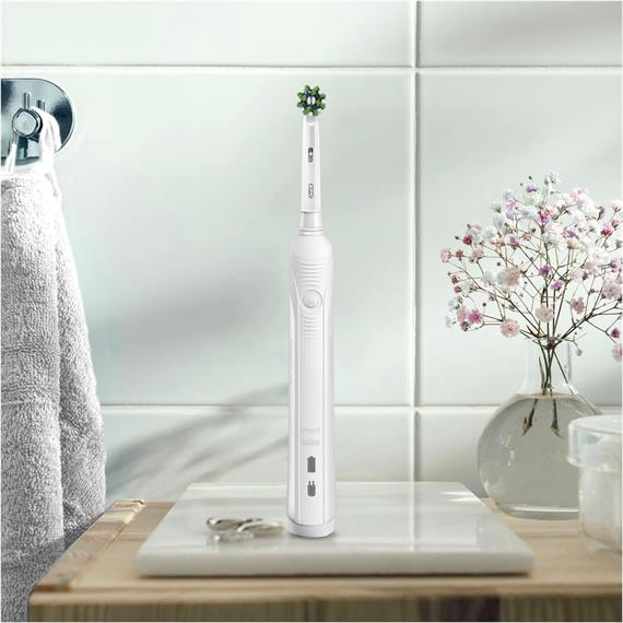 Braun Oral-B Cepillo PRO 1 750 Con funda de Viaje (D16.513.1UX)