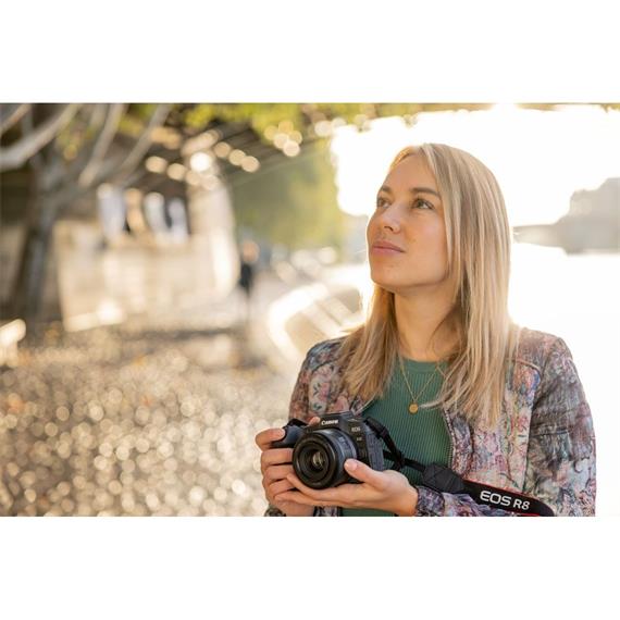Canon Eos R8 Cuerpo - 24,2MP Full Frame