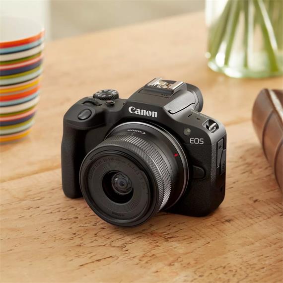 Canon Eos R100+RFS 18-45mm F4.5-6.3 IS STM KIT
