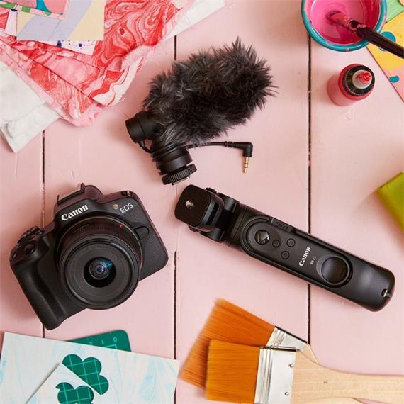 Canon EOS R50 + RF-S 18-45mm F4.5-6.3 IS STM Creator Kit