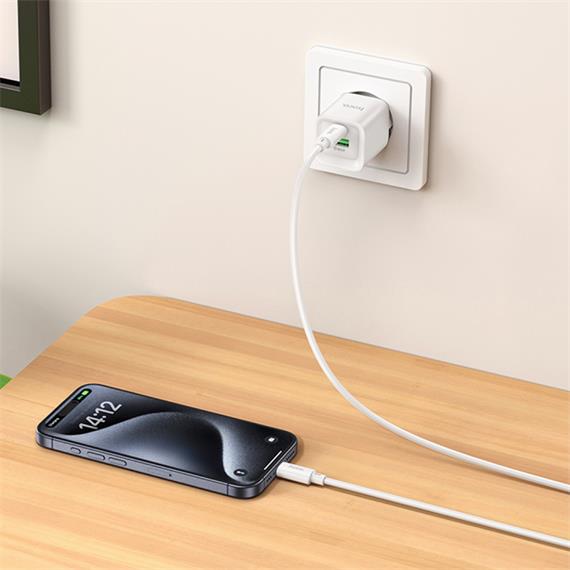 Hoco C147A Cargador USB QC3.0 y USB-C PD 20W Blanco