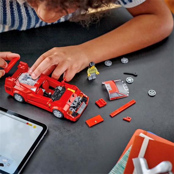 LEGO 76934 Ferrari F40 Supercar