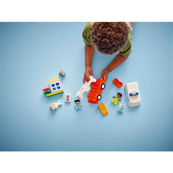 LEGO 10447 Ambulance & Driver