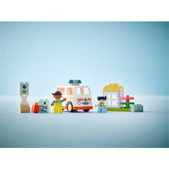 LEGO 10447 Ambulance & Driver