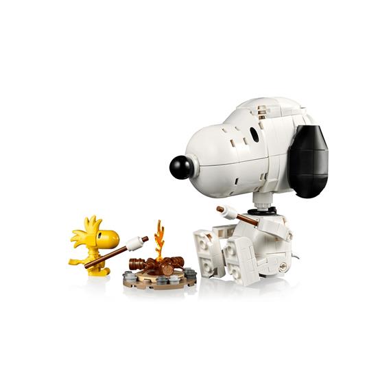 LEGO 21368 Peanuts: Snoopy´s Doghouse