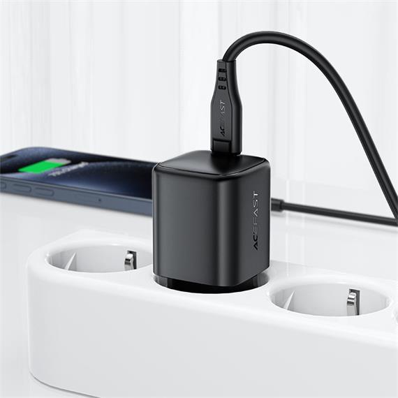 Cargador USB-C Acefast A134 PD67W Mini GaN Negro