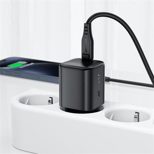 Cargador USB-C Acefast A134 PD67W Mini GaN Negro