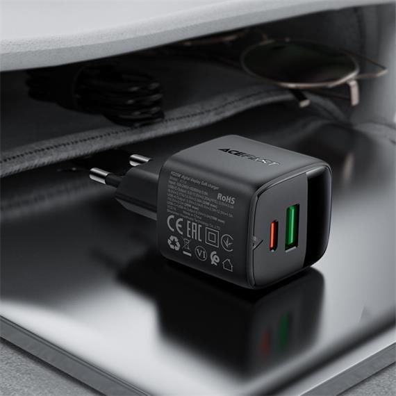 Cargador USB-C y USB-A Acefast A114 PD25W GaN con Display Digital