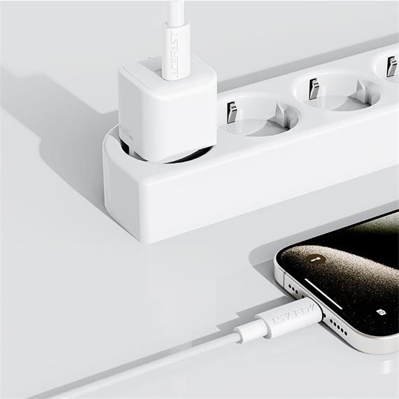 Cable USB-C a USB-C Acefast C18-03 1.2 Metros Reforzado Blanco