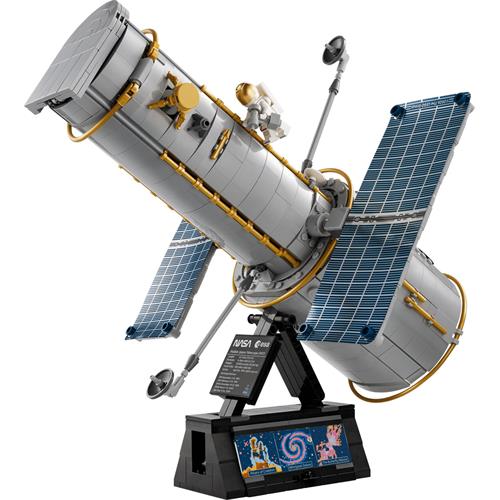 LEGO 11382 Hubble Space Telescope