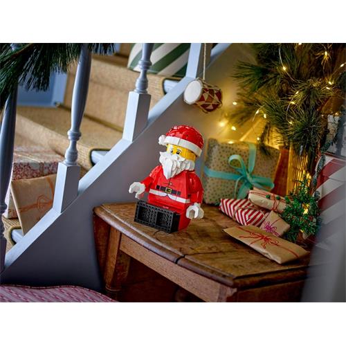 LEGO 40820 Up-Scaled Santa Minifigure