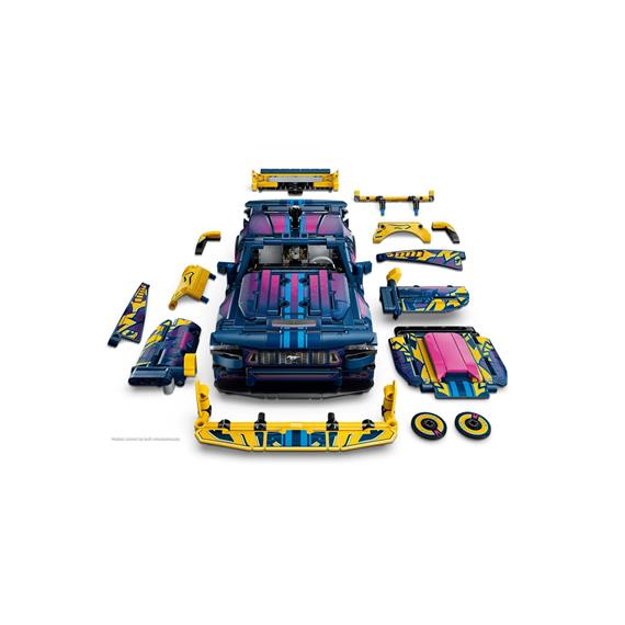 LEGO 42236 Custom Garage Ford Mustang GT Car
